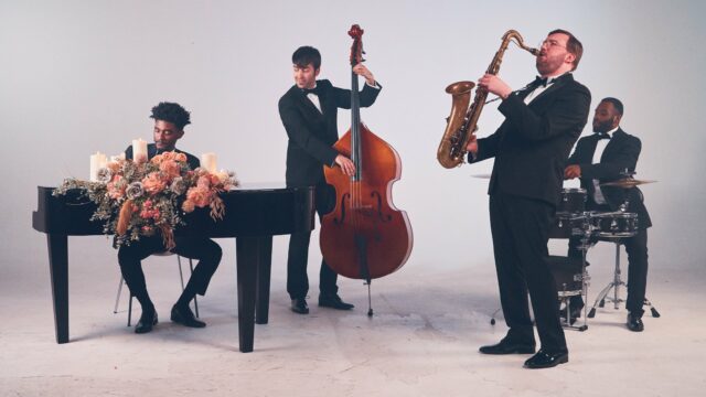 Event Entertainment: The Velvet Notes. Music Band, jazz, weddings and events.